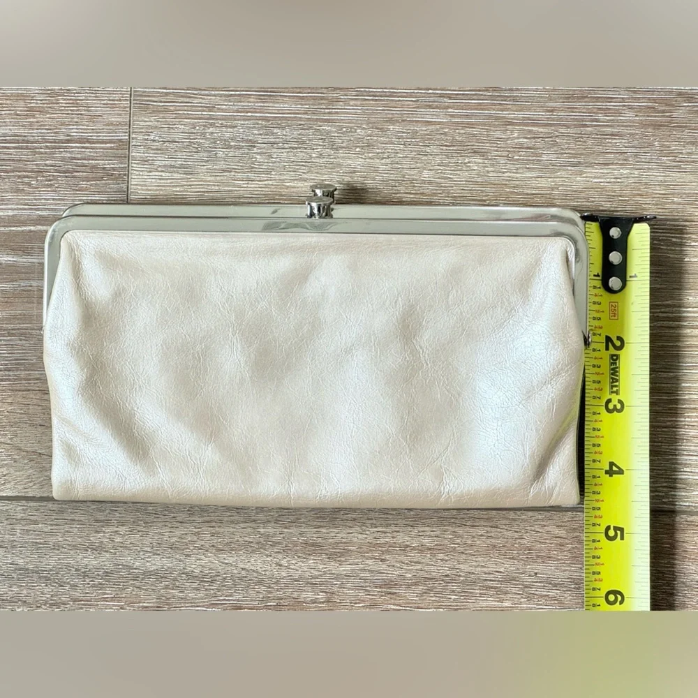 HOBO Pearlized Blush Lauren Clutch